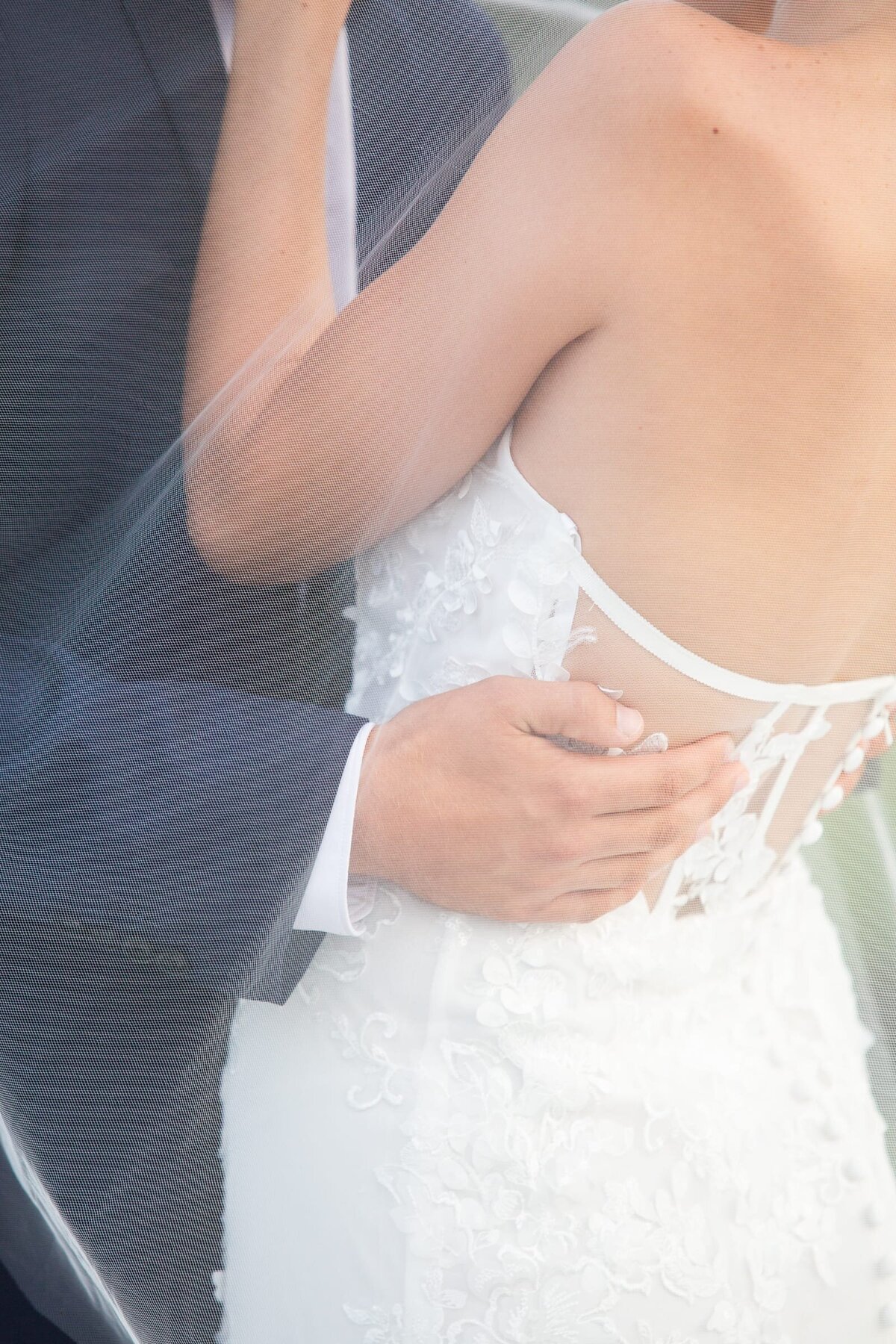 bride-dress-detail