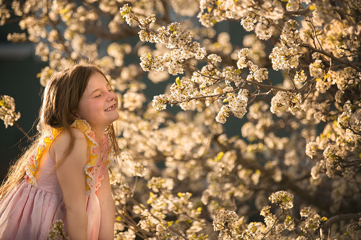 colorado-spring-flower-blossom-girl-happy-smile-white-pear-vintage