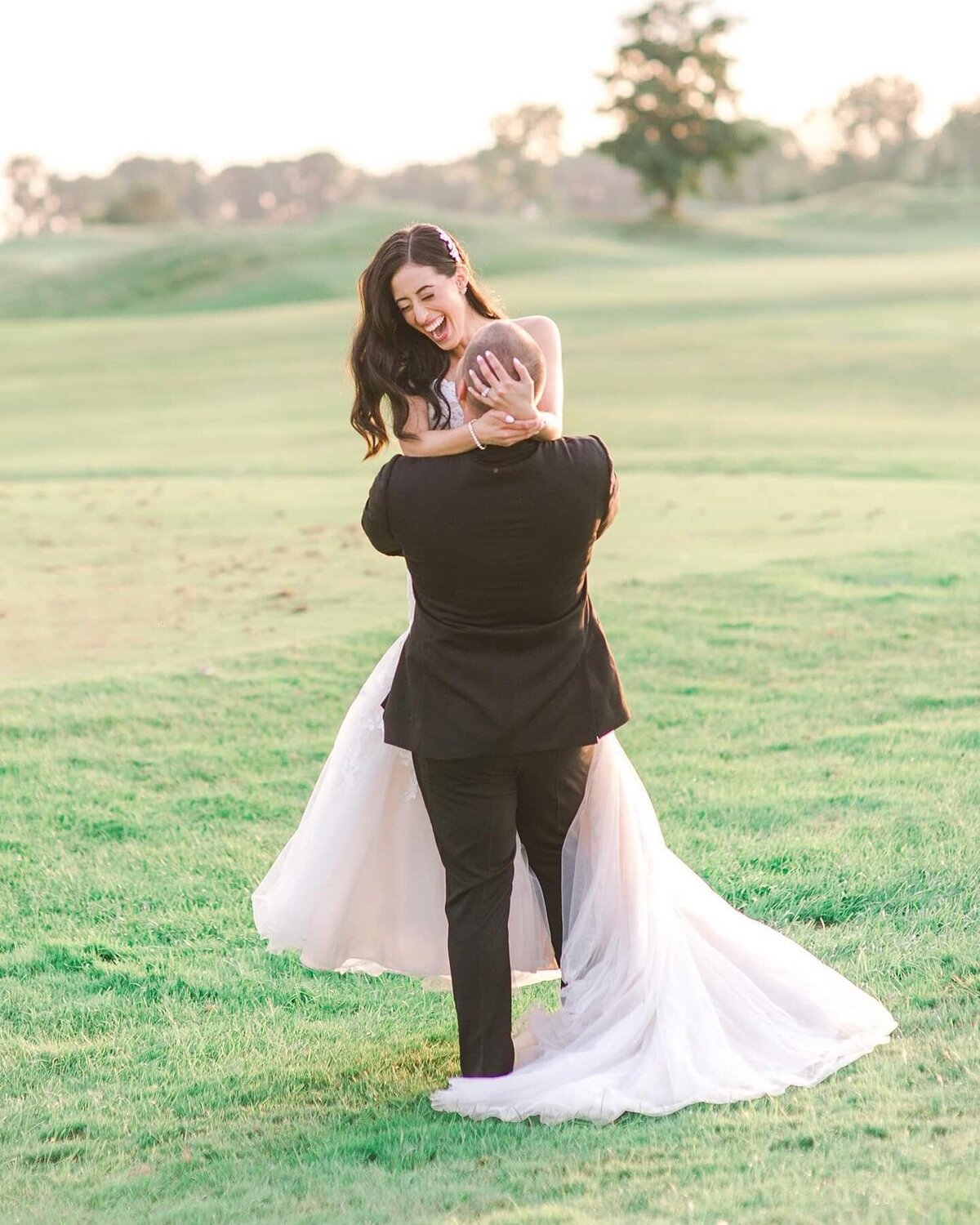Showit-Template-Personal-Brand-Photographer-Elizabeth-McCravy-Weddings-12