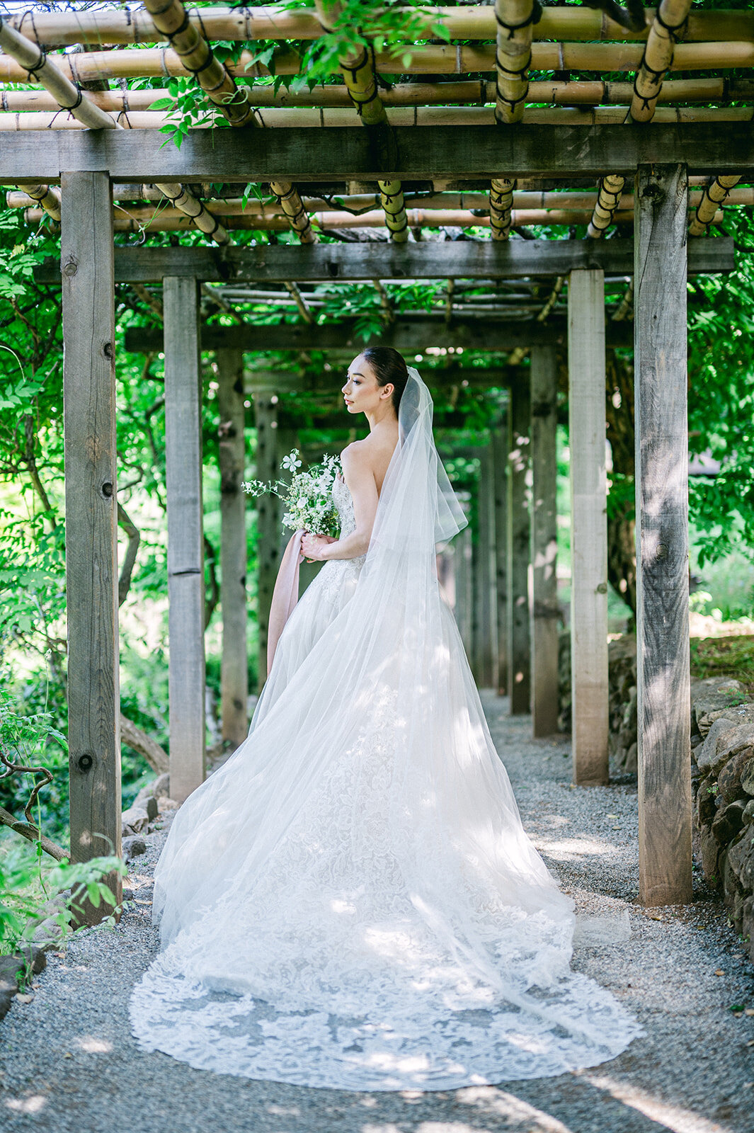 studio-dukesa-amy-huang-fine-art-destination-wedding-film-photography-showit-design-partner-hakone-140