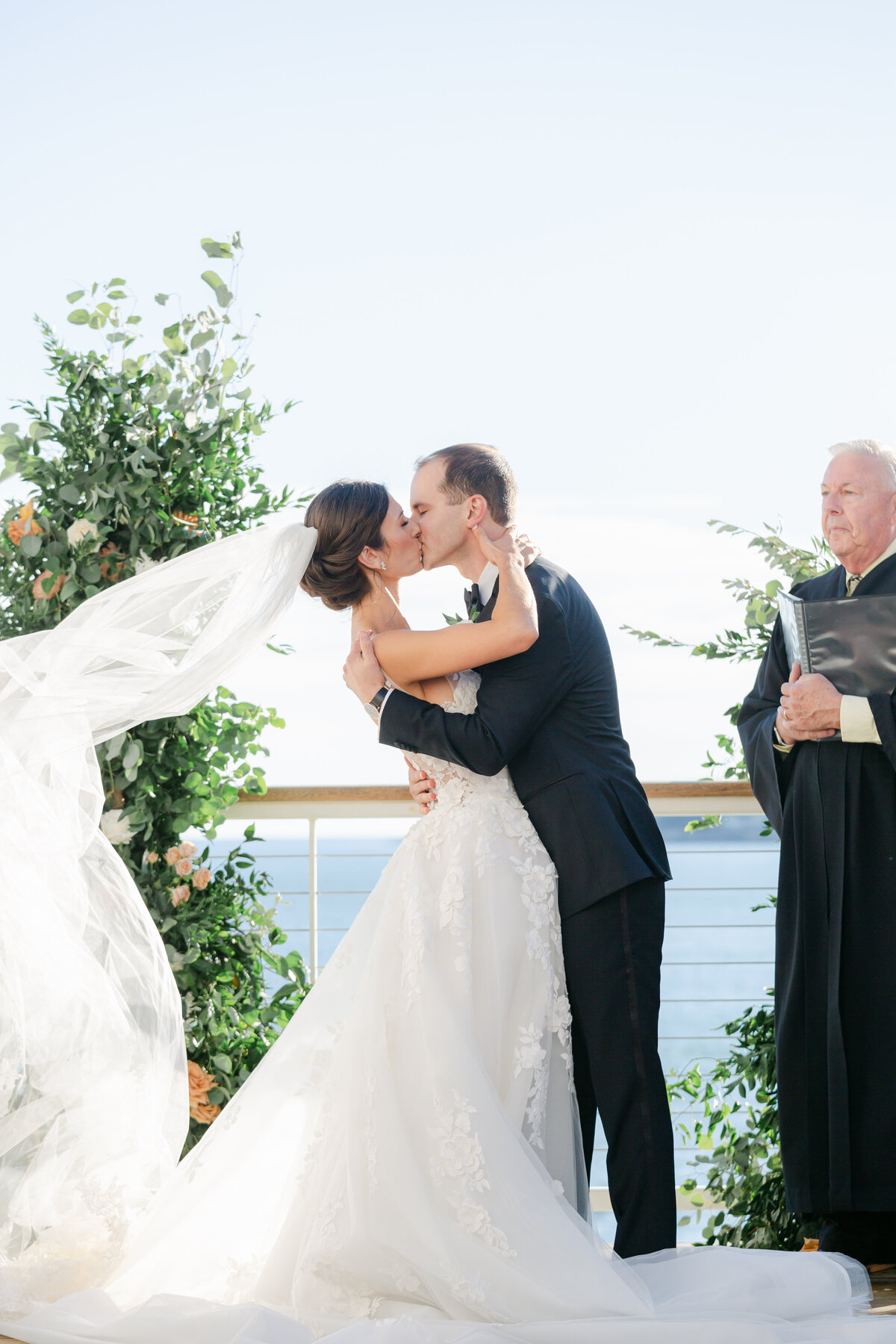 AriCurtWeddingPreviews-27