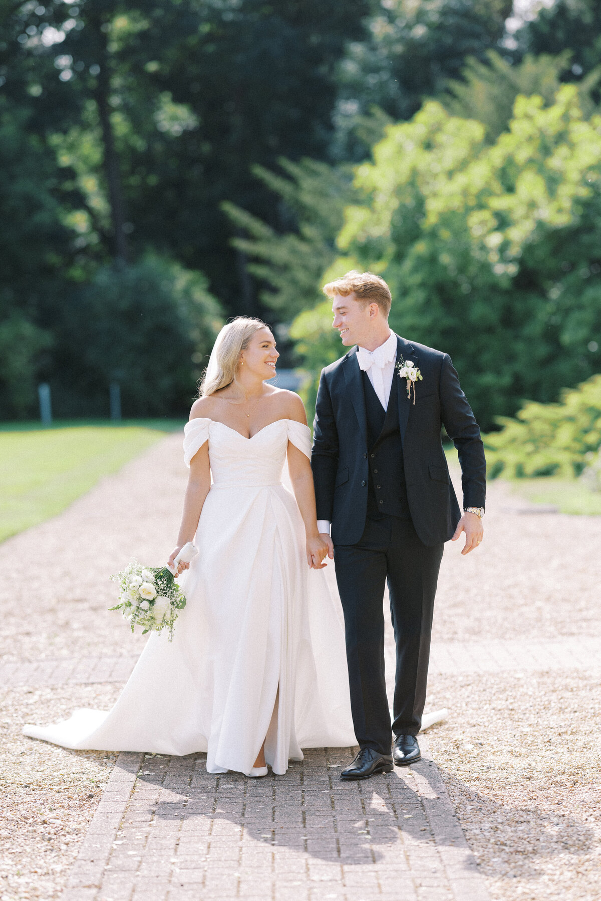 balcombe place wedding photography-16