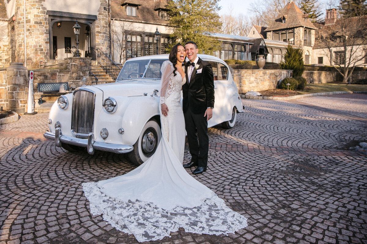 pleasantdale-chateau-wedding-photos_26