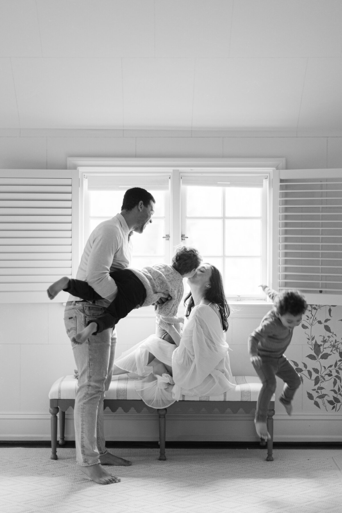 Philadelphia in-home family portrait session - 26