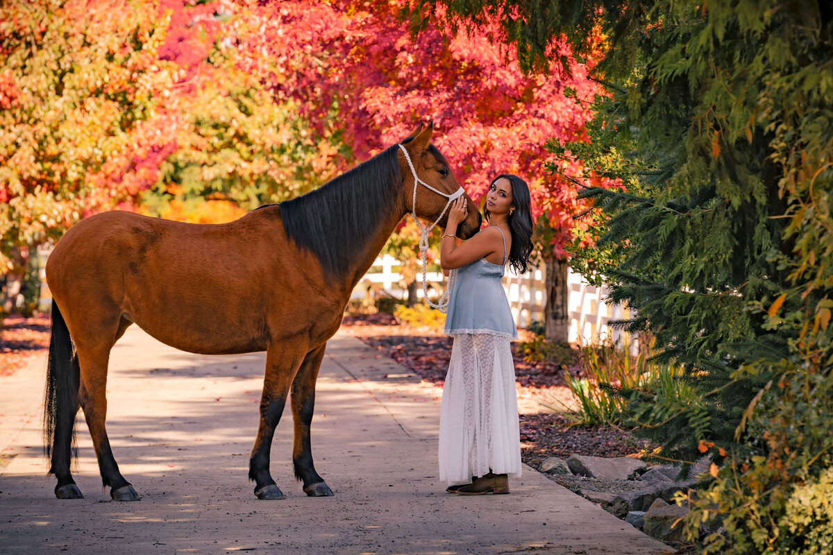Snoqualmie-Valley-Senior-Portraits-(4 of 22)