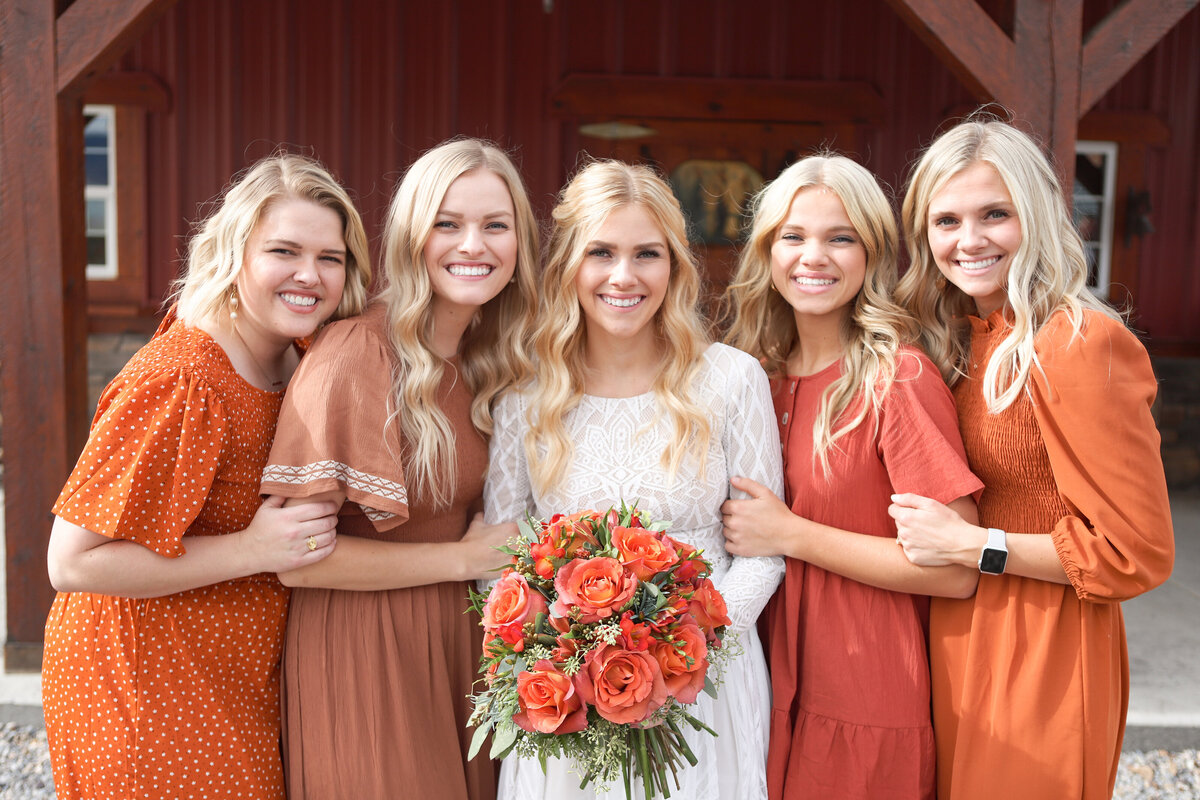 bride-with-4-sisters-on-wedding-day - Copy