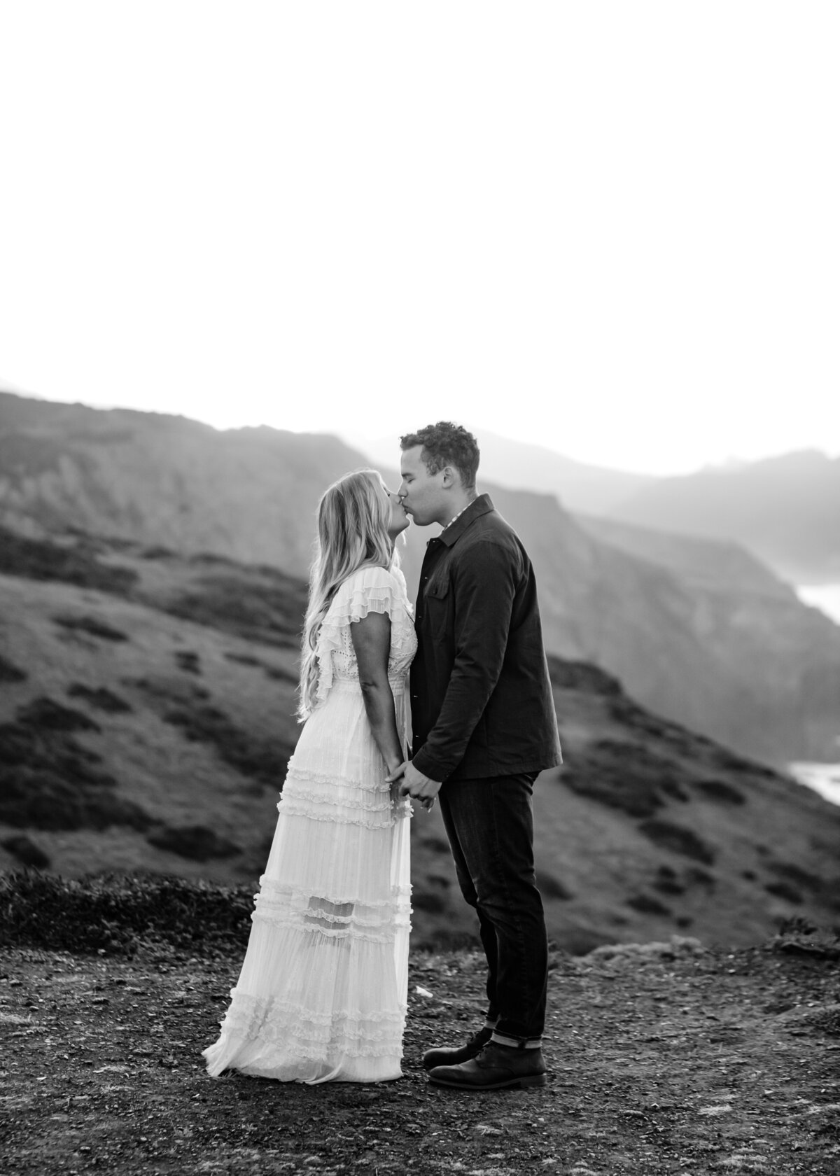 10292022_Julia+JadenEngagements_RodeoBeachCA_AnjaJensenPhotography-78