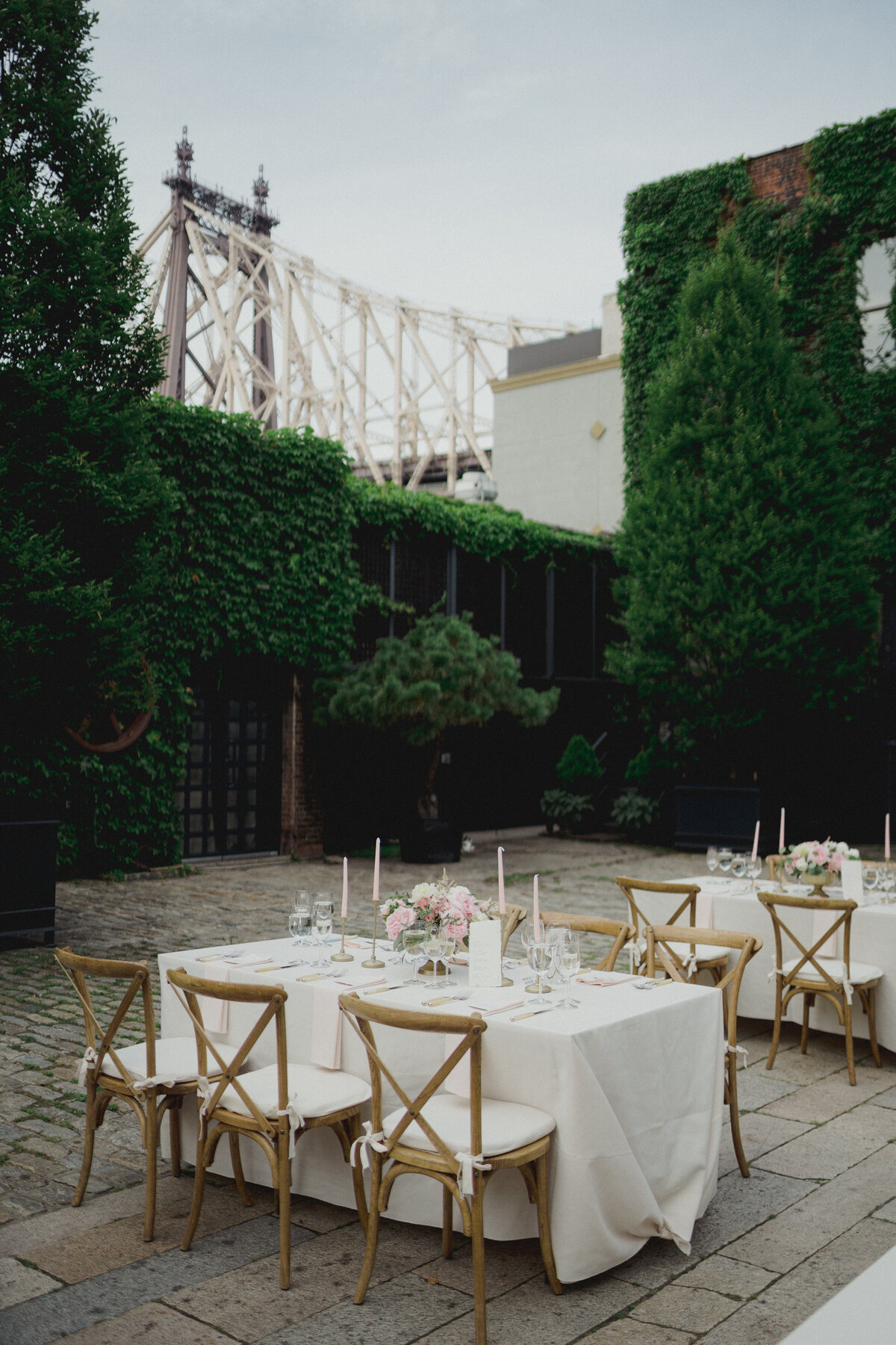 K&amp_RPhotos305979