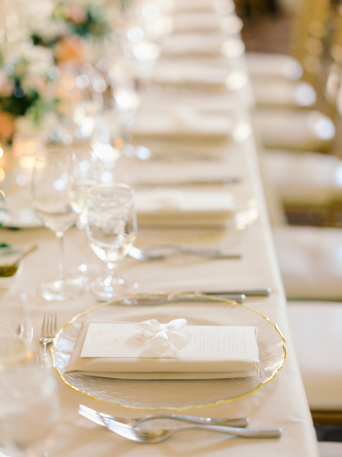 weddint-table-menus-lechateau