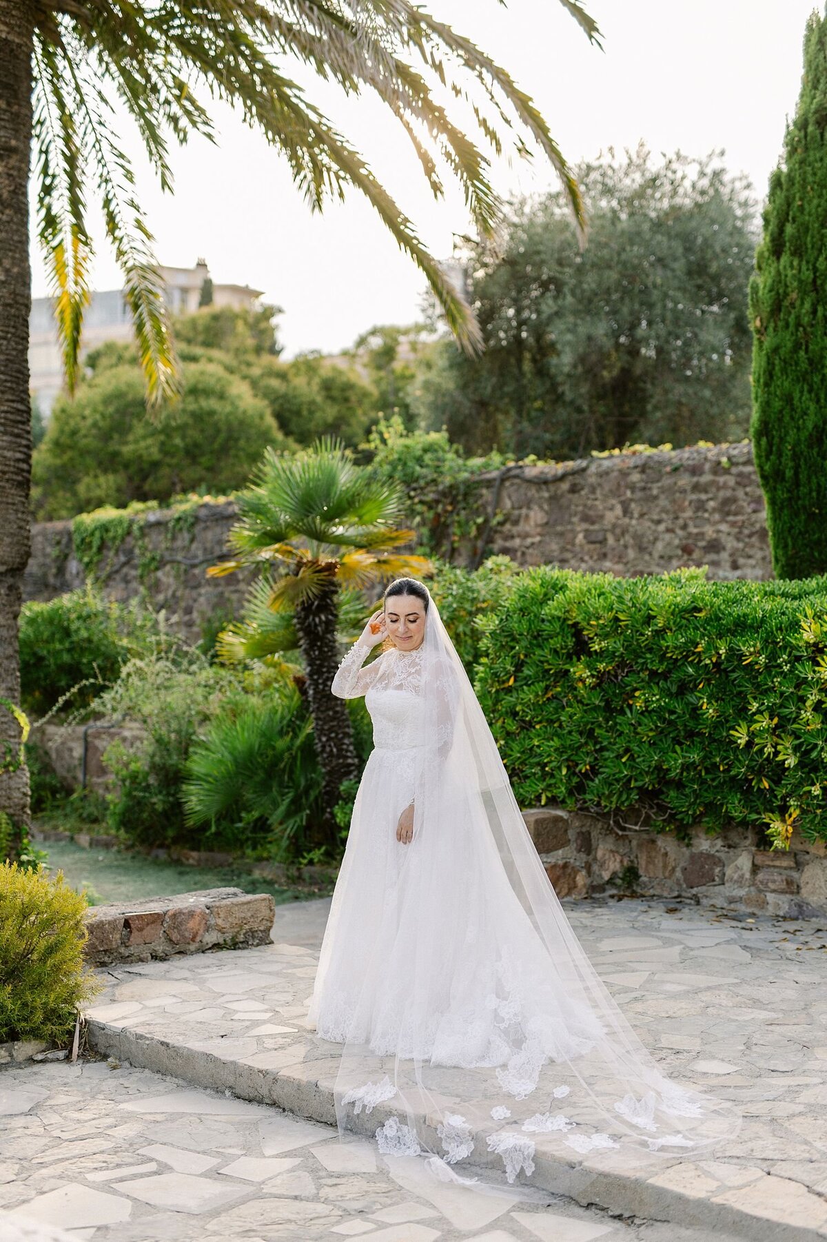 cote-azur-wedding-photographer-elegant-bridal-portrait