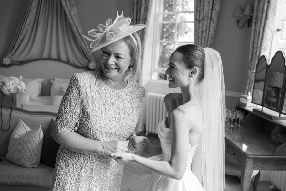 middleton-lodge-wedding-11-rebecca-kerr-photography