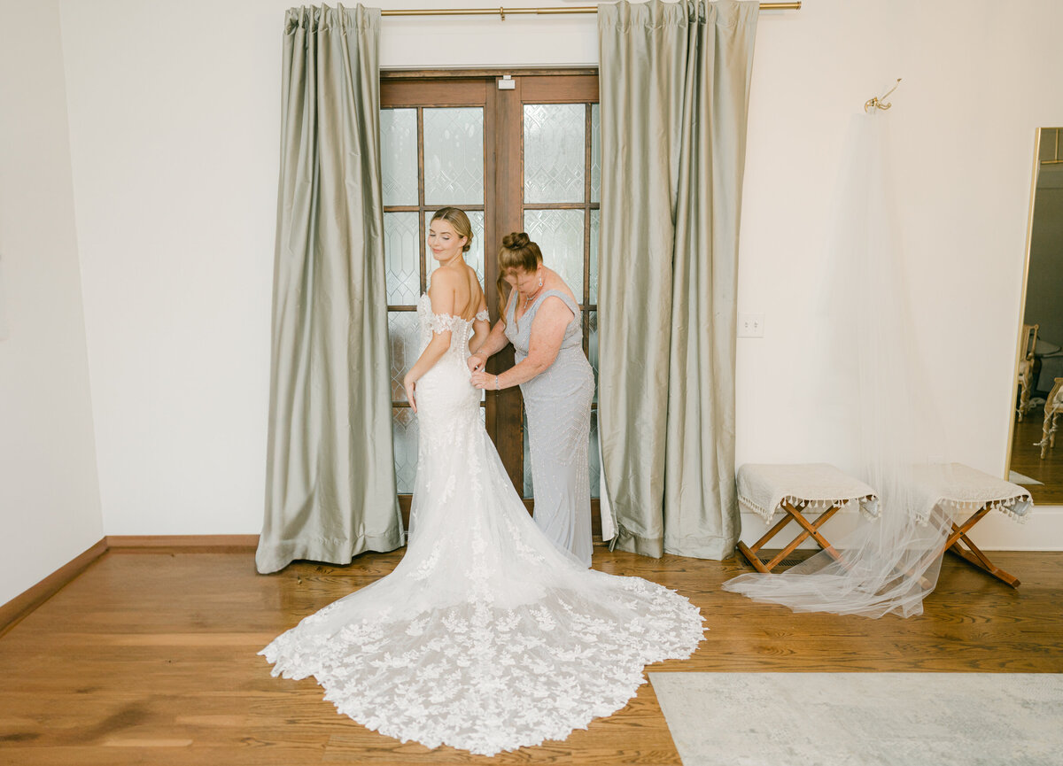 AustinBridget_Weddingday_Previews_09.01.24-24