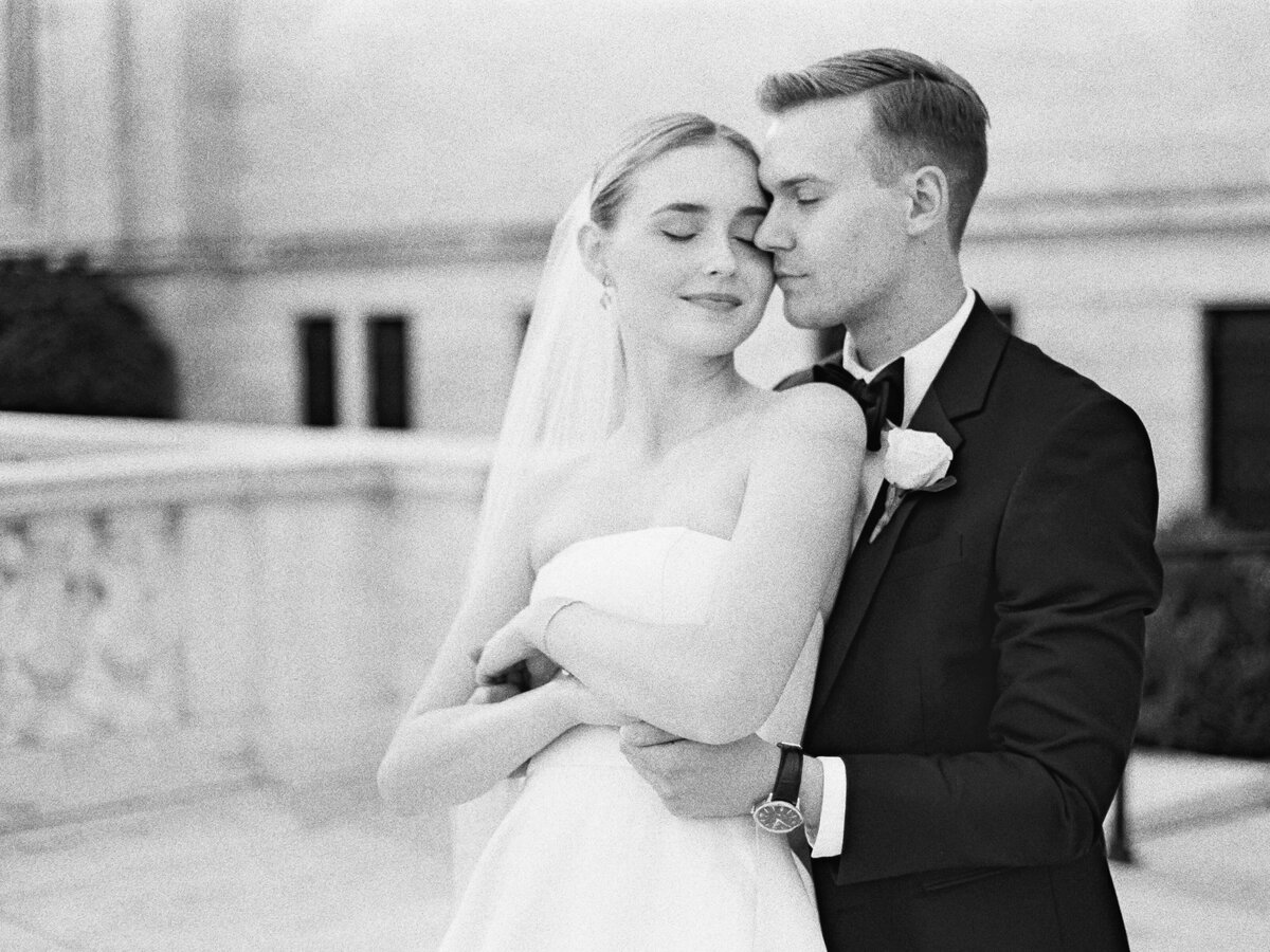 2021_08_07-Ariel-Pearl-Center-Wedding-Halle-Carter-Couples-Portraits-63