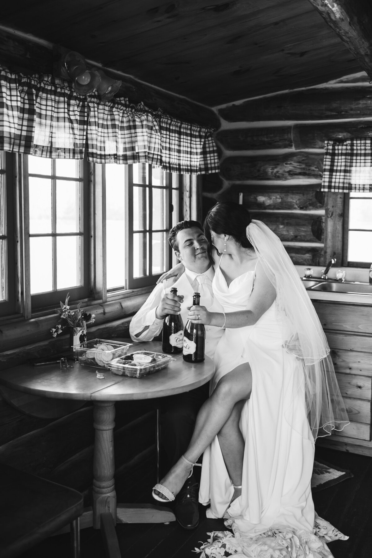 Minnesota-Alyssa Ashley Photography-Faith + Alex wedding-23