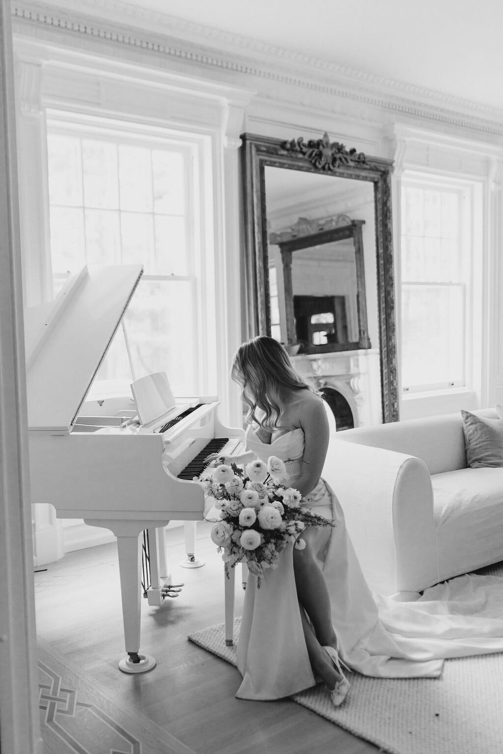 Annie Paige Photography Pennsylvania & Coastal New England Based Wedding Photography Engagement Light Airy Weddings East Coast Photographer17