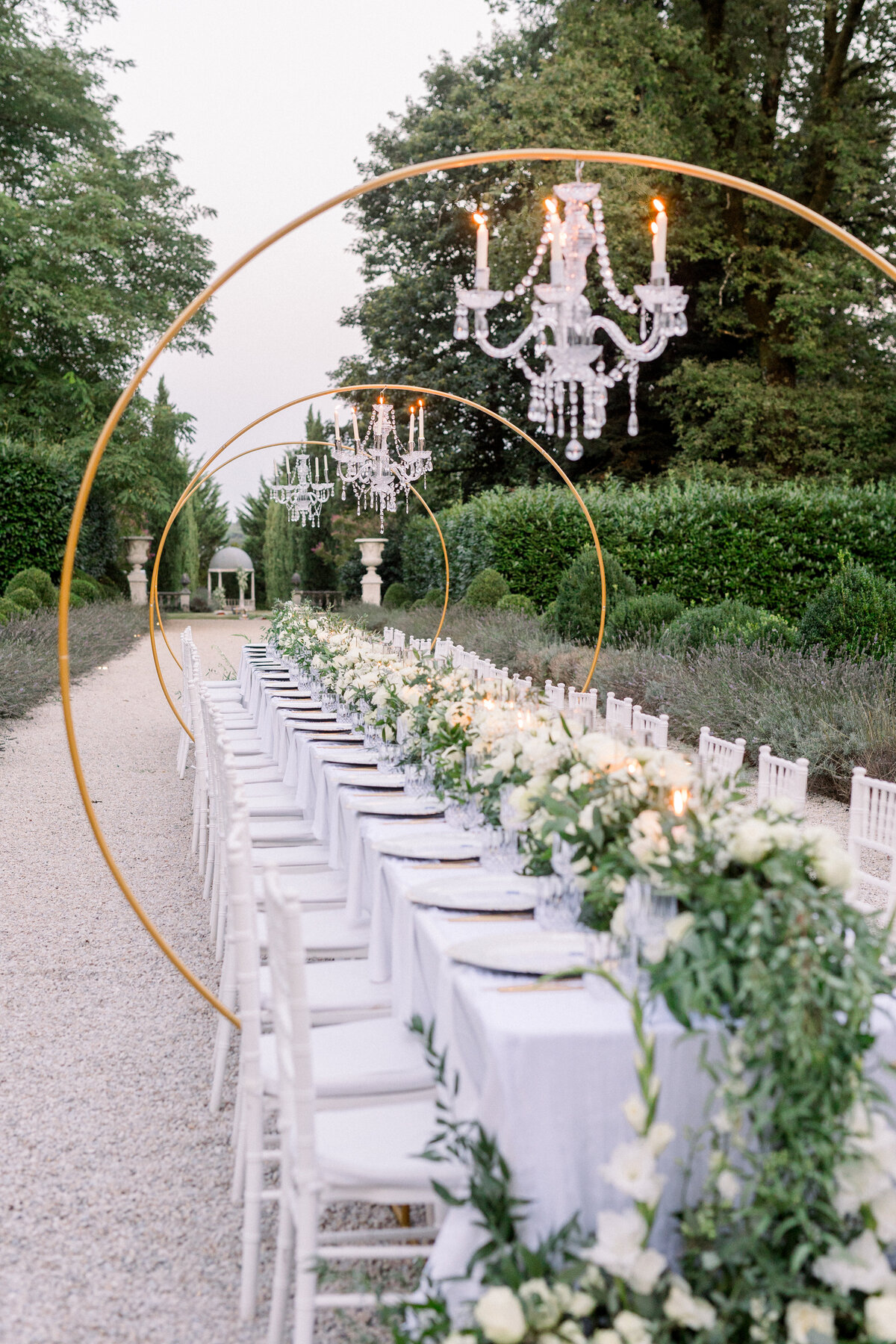 Chateau La Durantie Wedding Setting Set Up Table Dinner