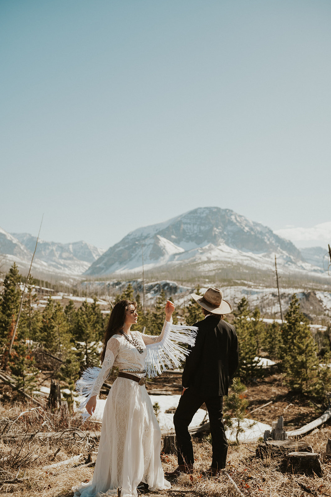 western-boho-glacier-park-elopement-presley-gray-photo-9687