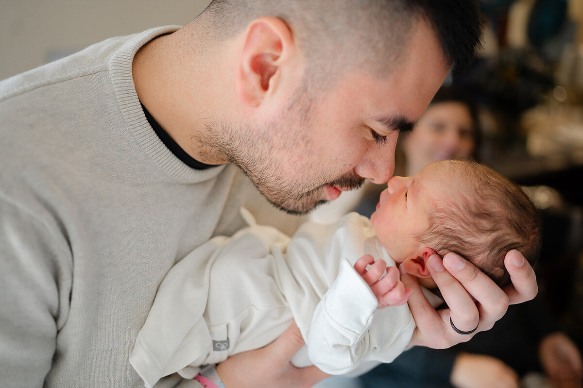 fresh48-hartford-hospital-dad-touching-nose-with-baby-boy