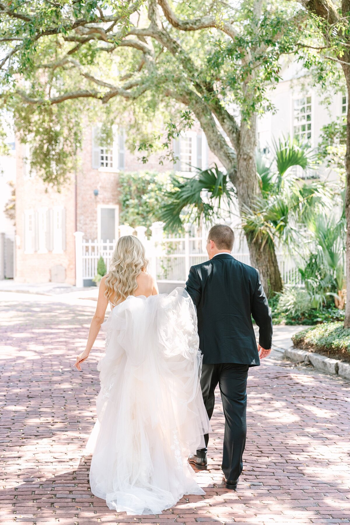 Charleston-Wedding-Photographers-Dana-Cubbage-Cedar-Room_0011