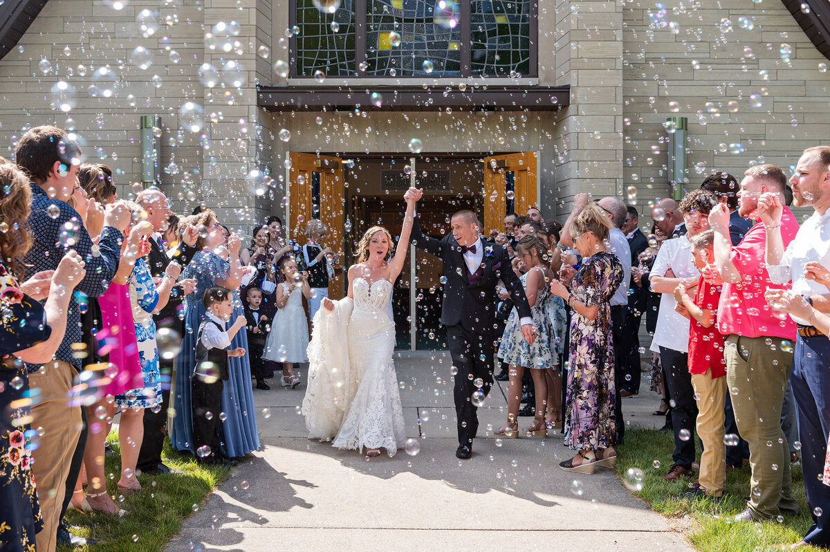 Detroit-Wedding-Photographer-The-Landing-071