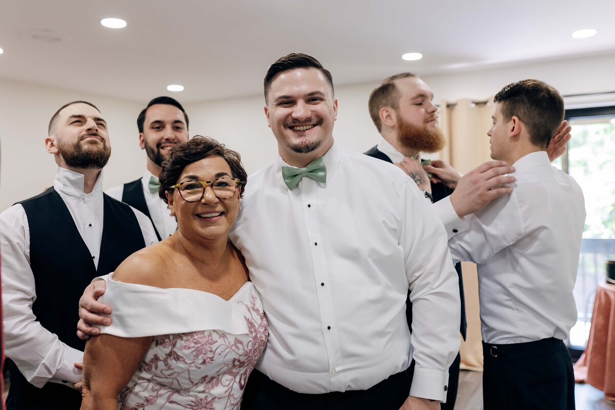 Groom-21 (2024-06-21T02_02_36.794)