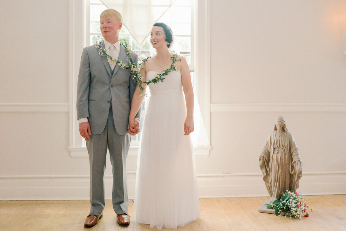 Seattle-wedding-photographer-rainier-chapter-house-72