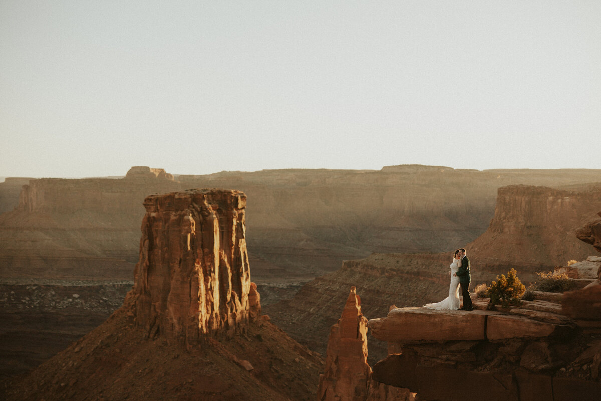 j&t-moab-adventure-elopement-katiejophoto-218