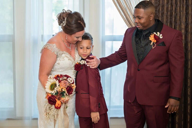 Detroit Wedding Photographer Victoria Wedding Chapel-047