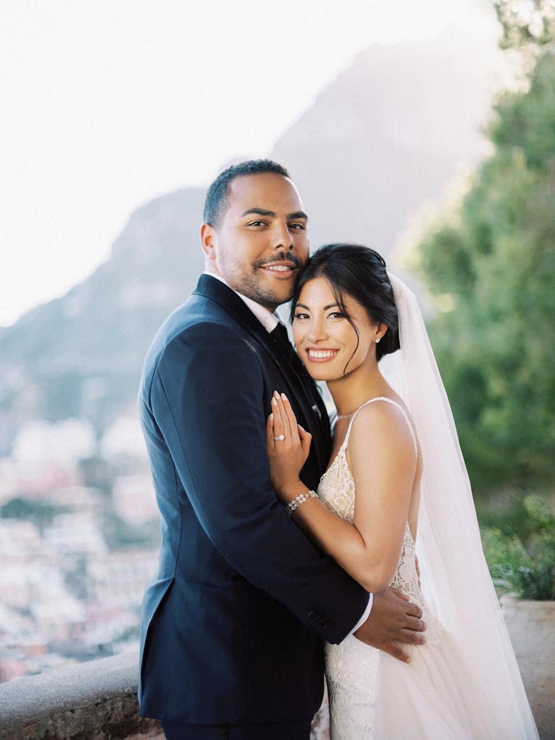 Positano-wedding-villa-San-Giacomo-bride-and-groom-portraits-by-Julia-Kaptelova-Photography-305