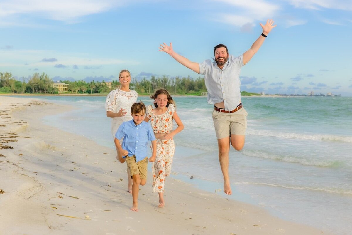 Family photographer Anna Maria Island
