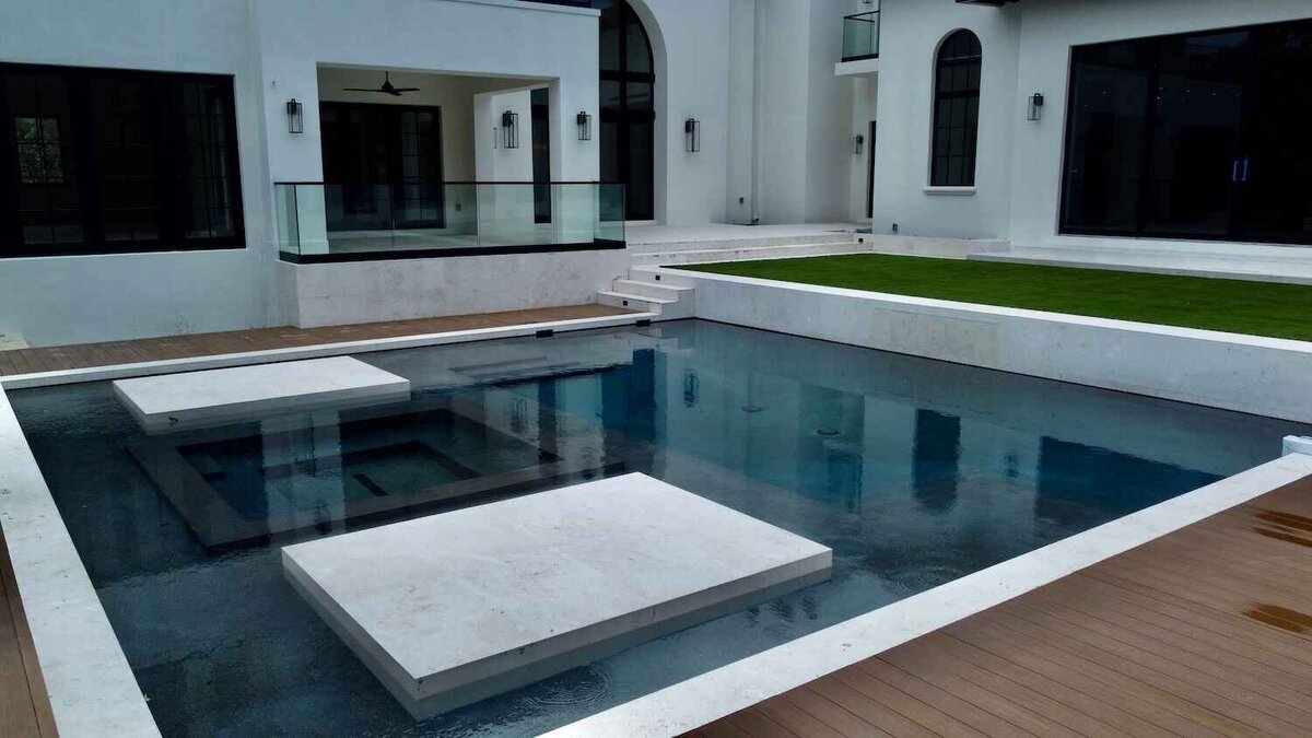 Square swimming pool and spa