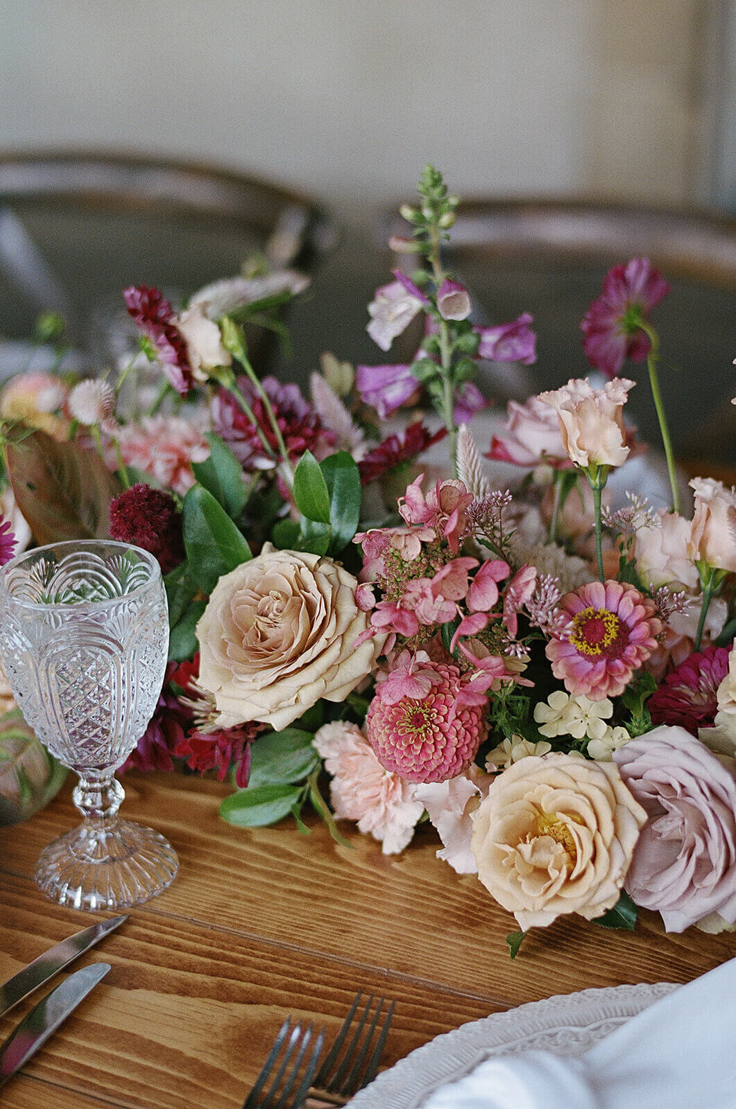 glen-manor-house-summer-wedding-florals-8