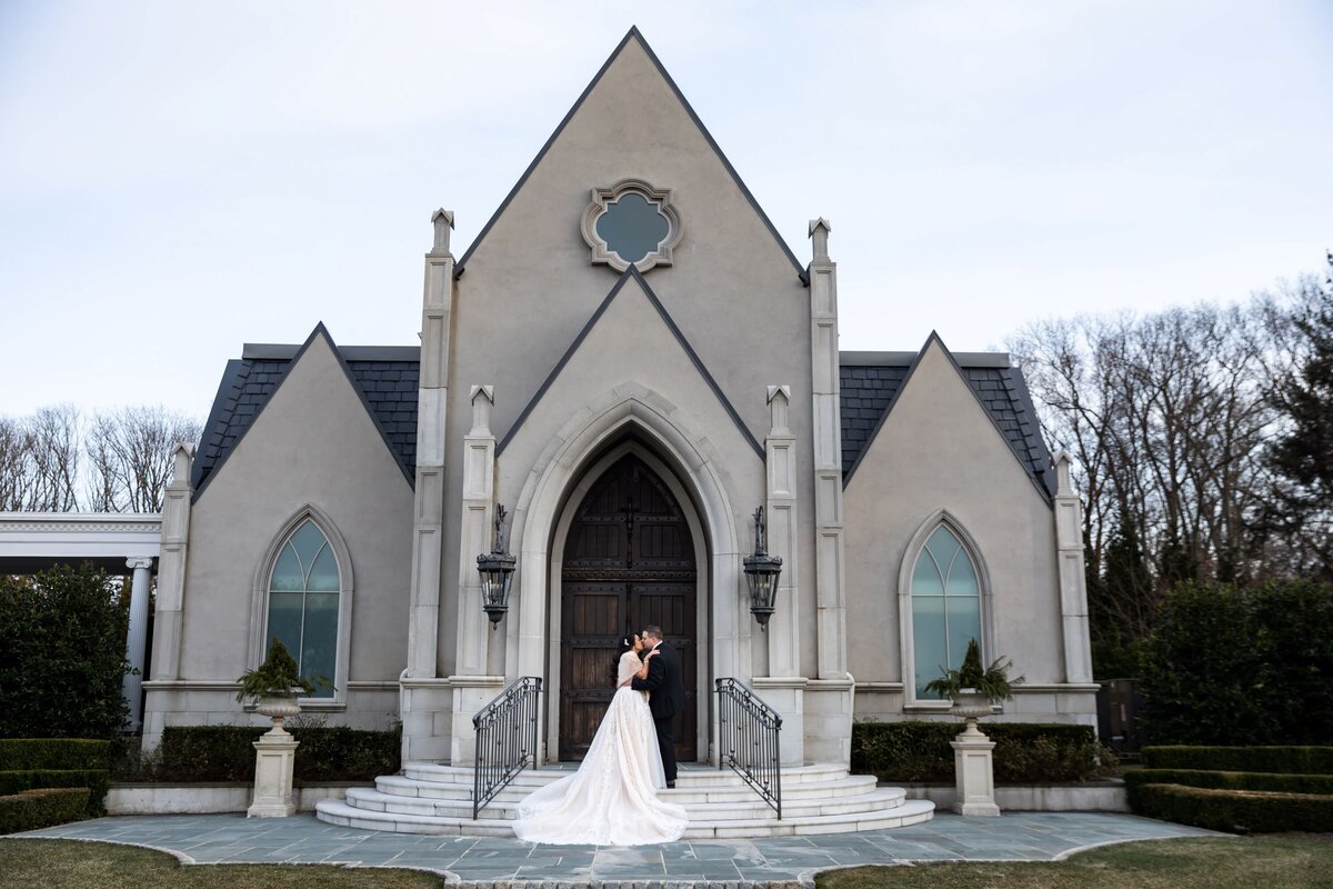 emma-cleary-new-york-nyc-wedding-photographer-videographer-venue-park-chateau-estate-and-gardens-13