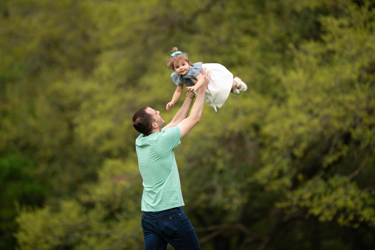 03-28-19-chelsea-family-portraits-D800-0110