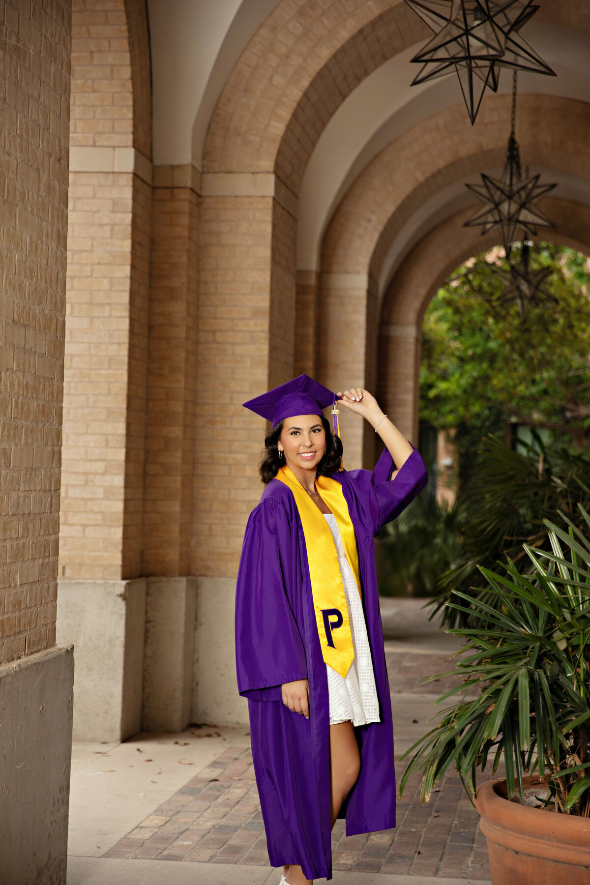 seniorgraduationclassof202520262027bestphotographertudiofamilybirthdaynewbornboyamilynewborngirlfirstbirthdayportraiturephotographystudioportraitsnewborngirlboyfamilyEvaMaganaPhotographychildphotographer (51 of 28)