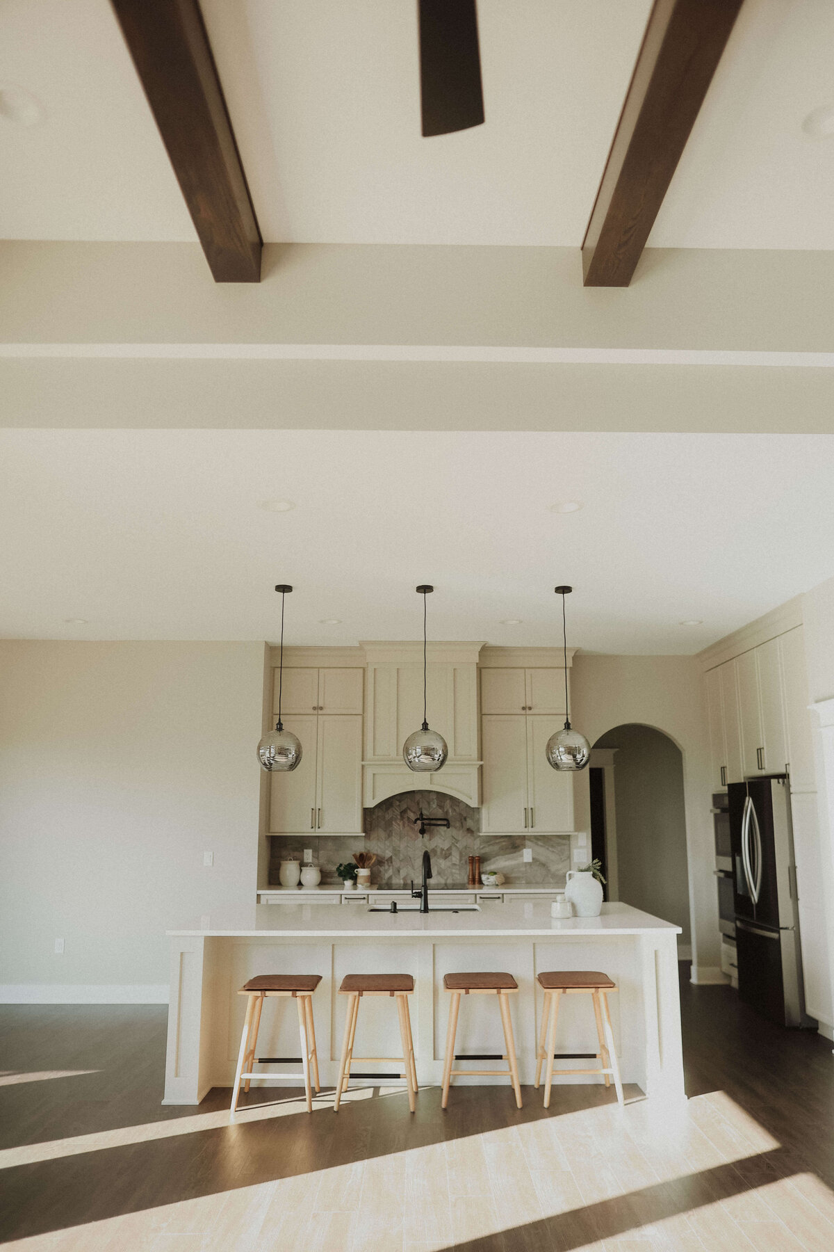 2425-Kitchen-Linden-Central-Iowa-Custom-Home-JRL-Builders-3F1A1721