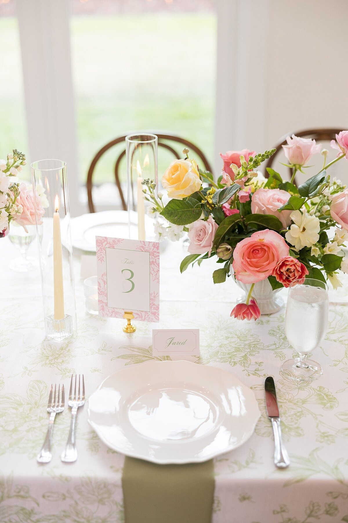 The-Upchurch-Cary-Wedding-Photographer-Timeless-Spring-Wedding-Sarah-Hinckley-Photography-valkeaton2025-_0044