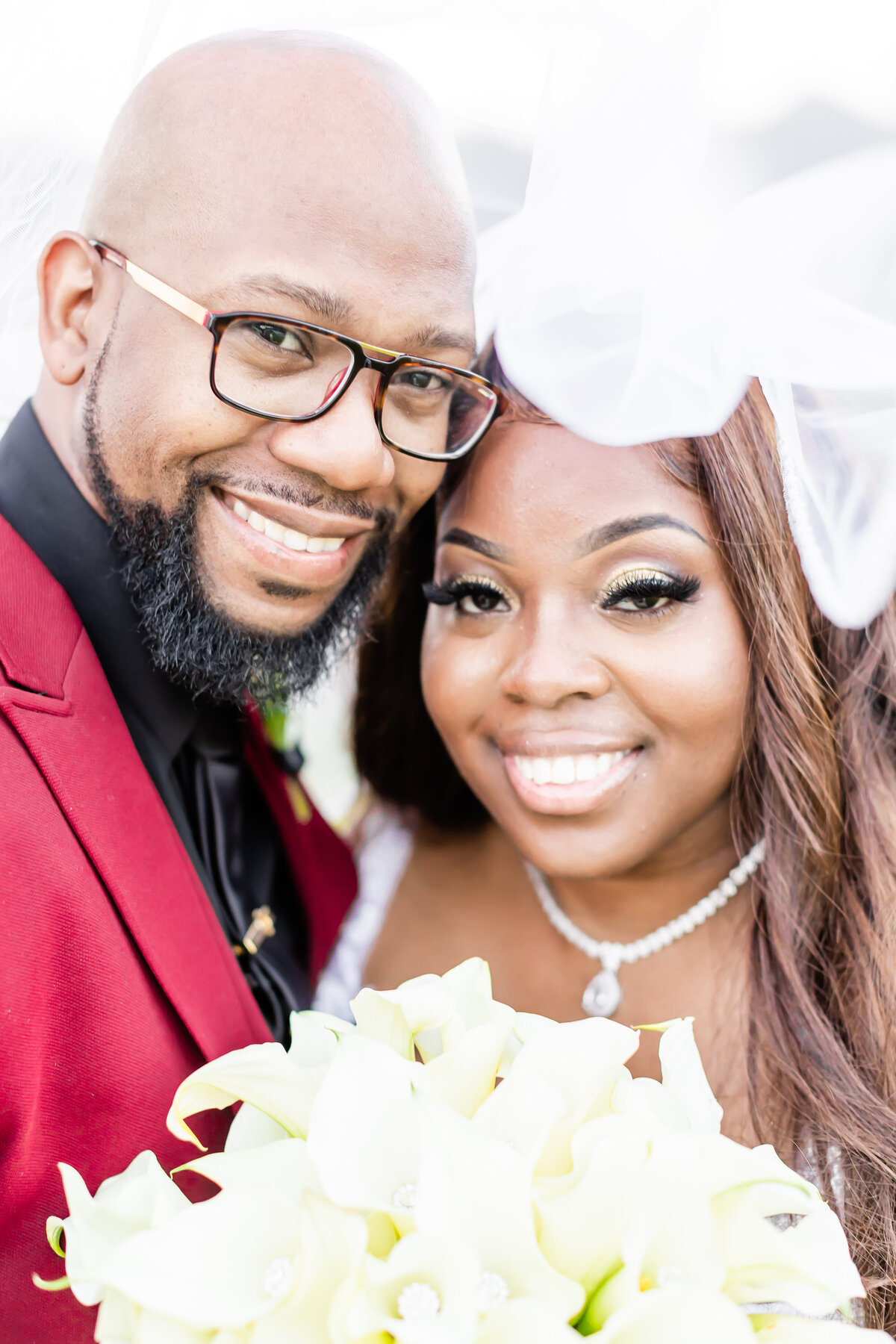 Jonell-and-Micheal-gold-burgundy-wedding-the-club-at-garden-ridge-hannah-charis-photography-1636