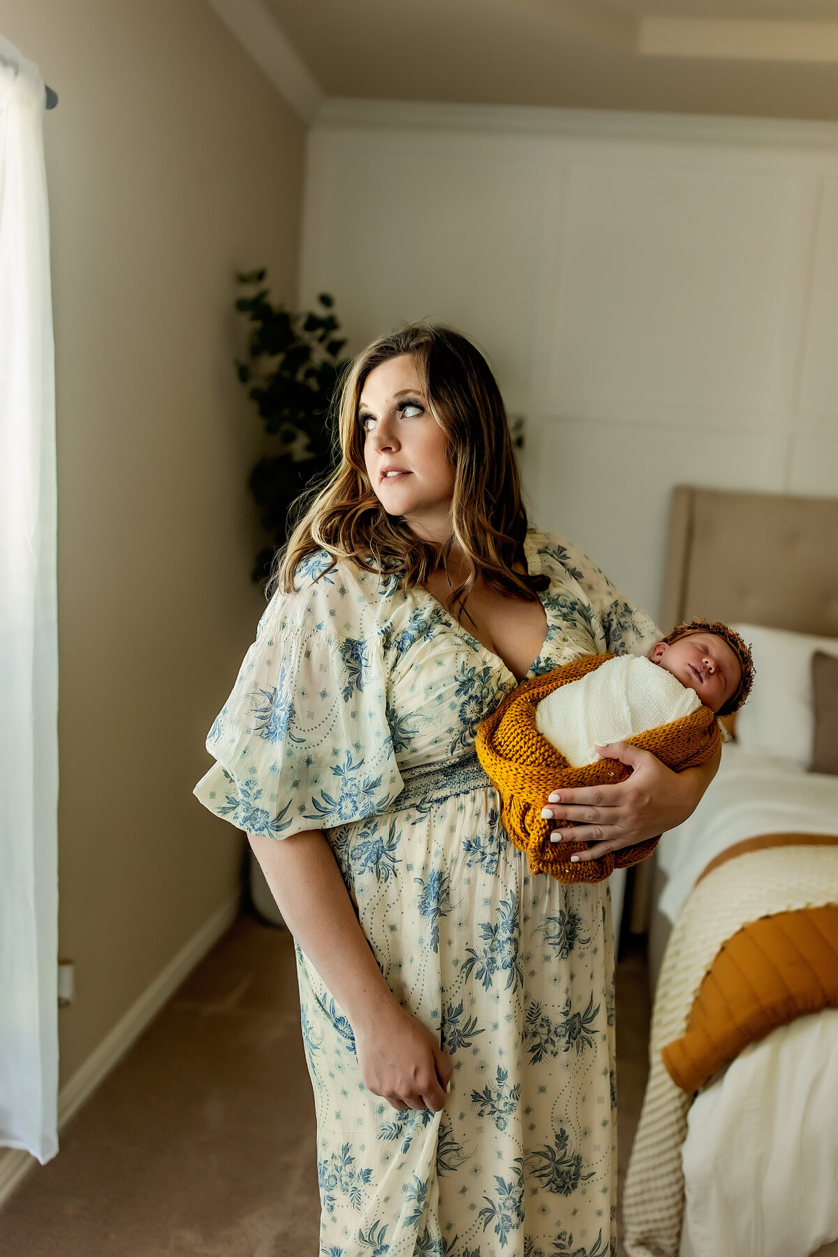 Lifestyle newborn session in home | Burleson, TX Newborn Photographer