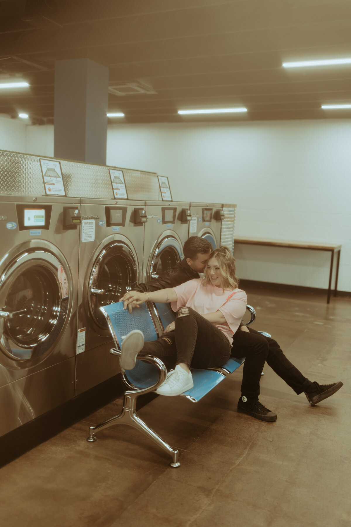 LaundromatCouplePhotos