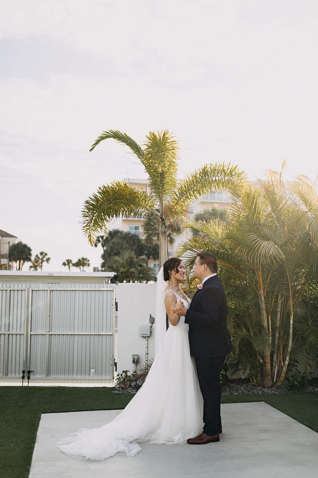 amber-mcwhorter-photography-florida-beach-elopement-chantilly-chic-celebrations-13