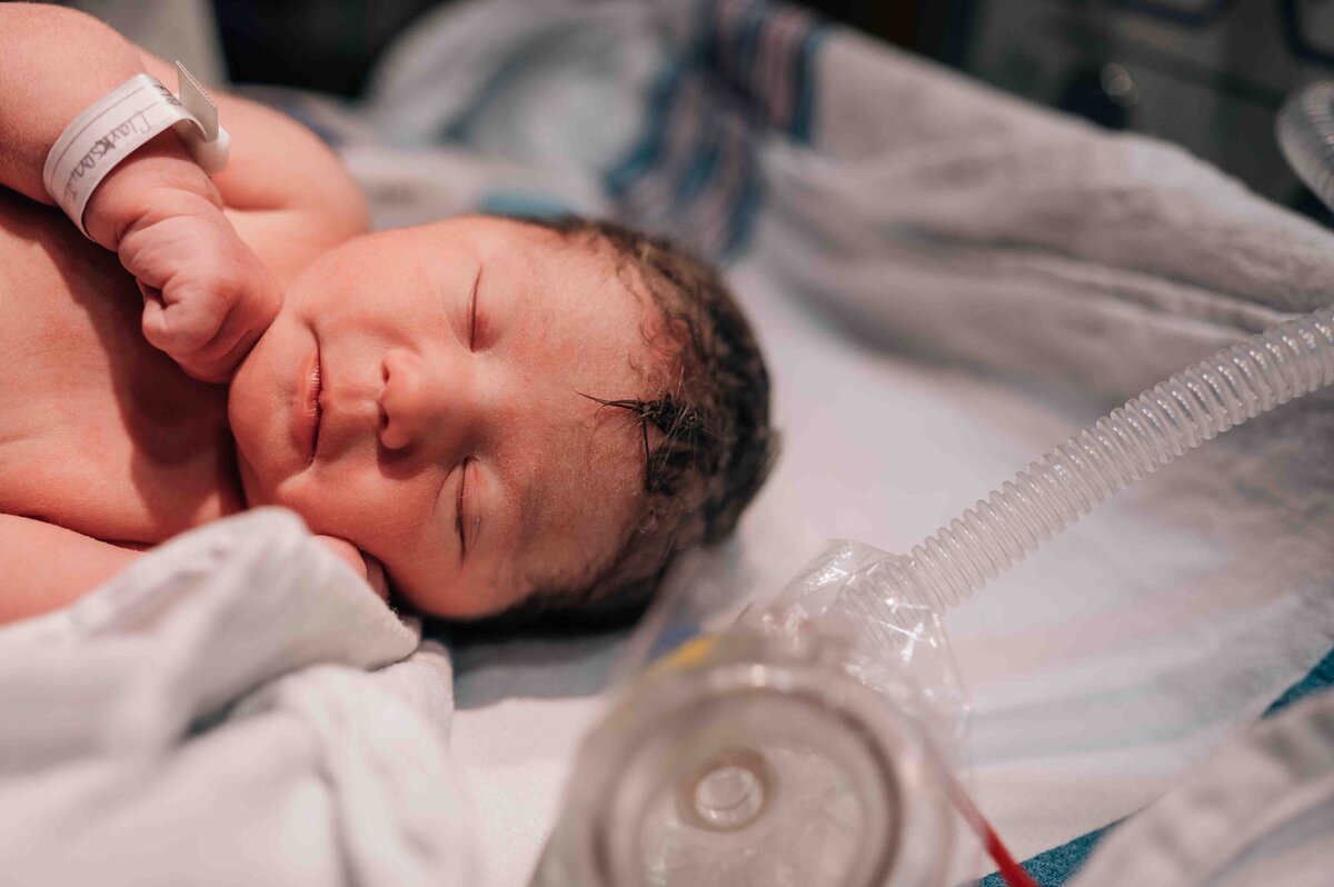 magee-womens-hospital-birth-photographer-83