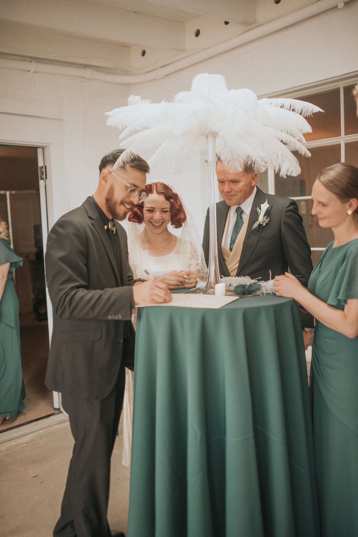 ceremony-arizona-vintage-bride-outdoo-wedding-diy-backyard-iowa-wedding-photographer-phoenix-wedding-photographer-alaynna-ann-schwartz-playlife-230