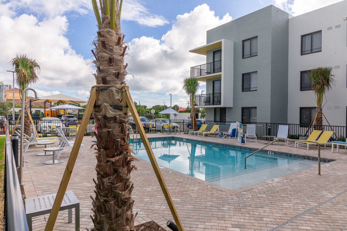 062524BERKELYPALMBEACH-47