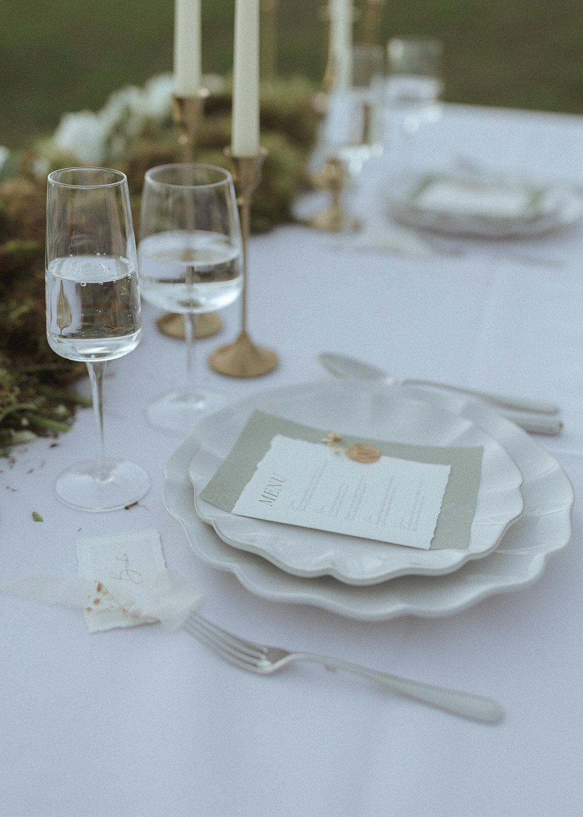 cake-on-white-draped-table