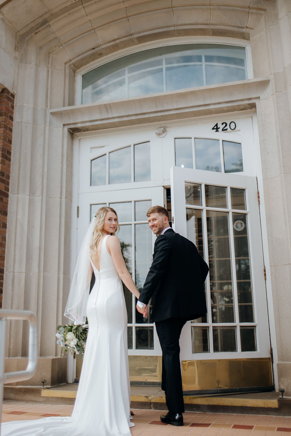 Velvet-and-Vows-Wedding-Photography-and-Film_KJ-537-min