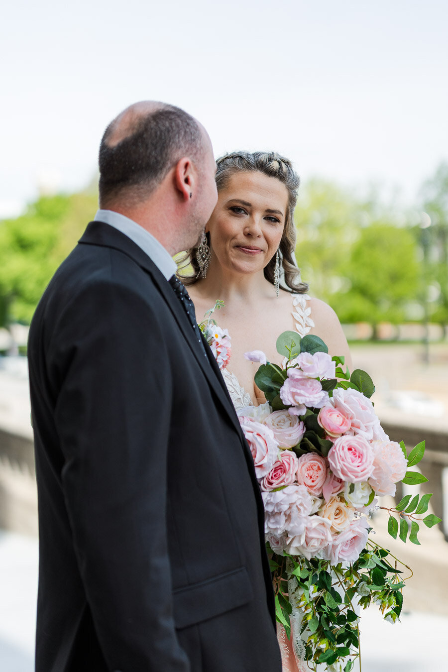 wedding-2nd-shooter-bride-glance-13494