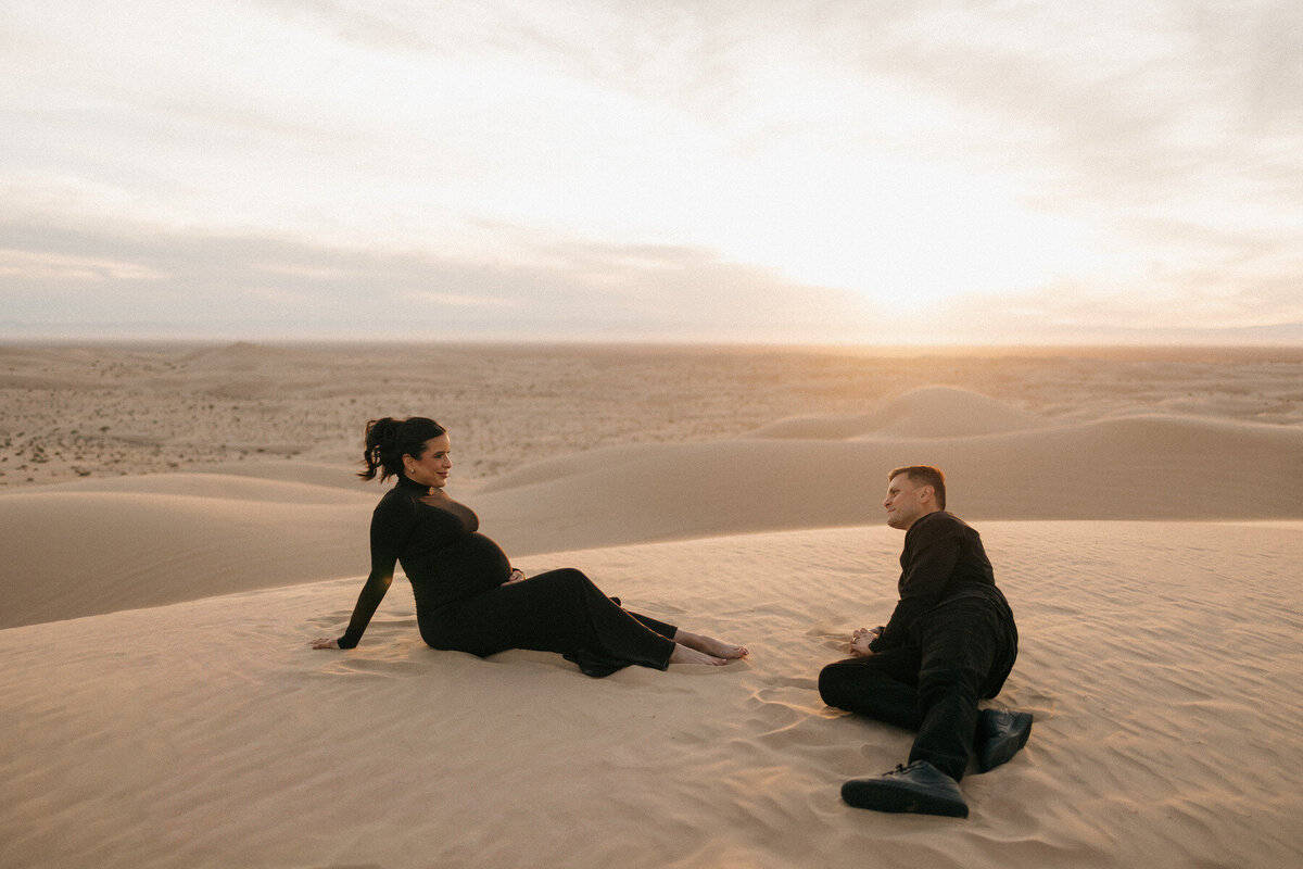 arizona-maternity-photo-with-husband-3