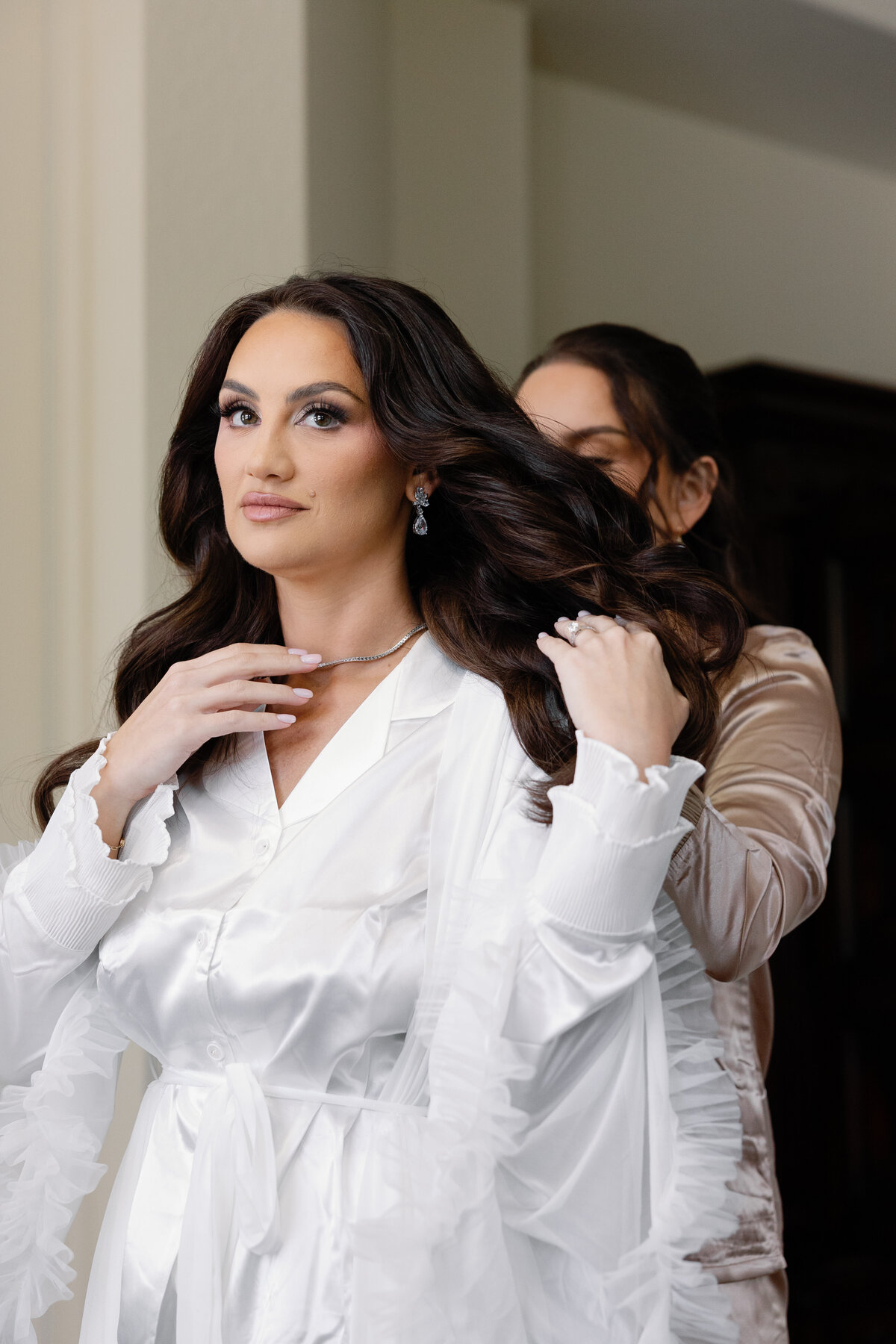Bride getting ready at La Casa Toscana