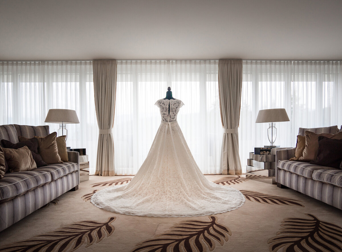 Flims-Waldhaus-Hochzeitsfotograf-Wedding-Photographer-Brautkleid-Musto-Studios